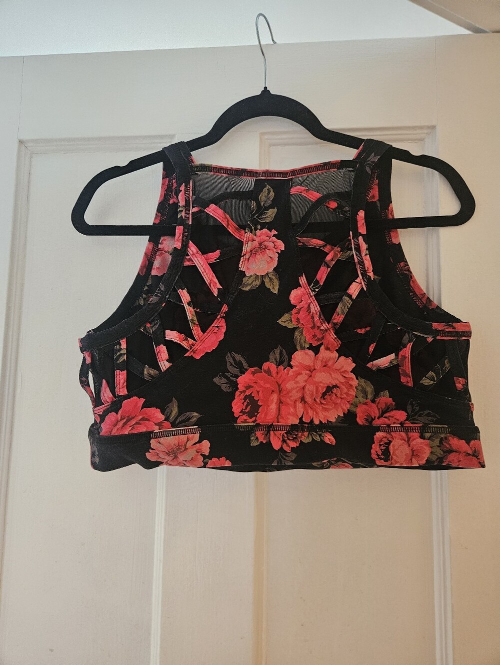 Torrid Size 2 Black And Red Active/Sports Bra - Picture 2 of 3